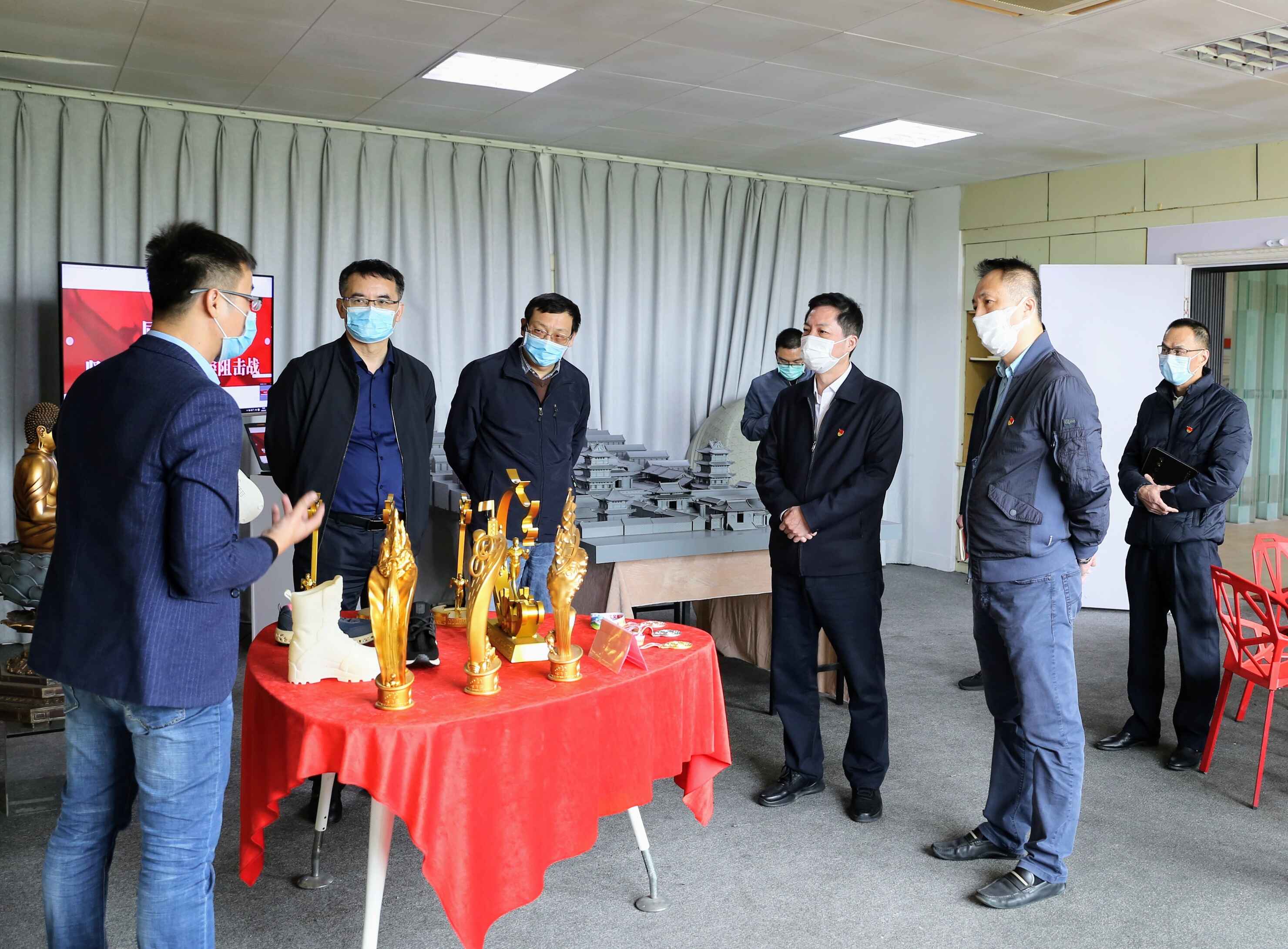 福建省生态环境厅洪平副厅长深入比邻三维科技调研复工复产情况
